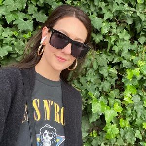 Meet your Posher, Laura